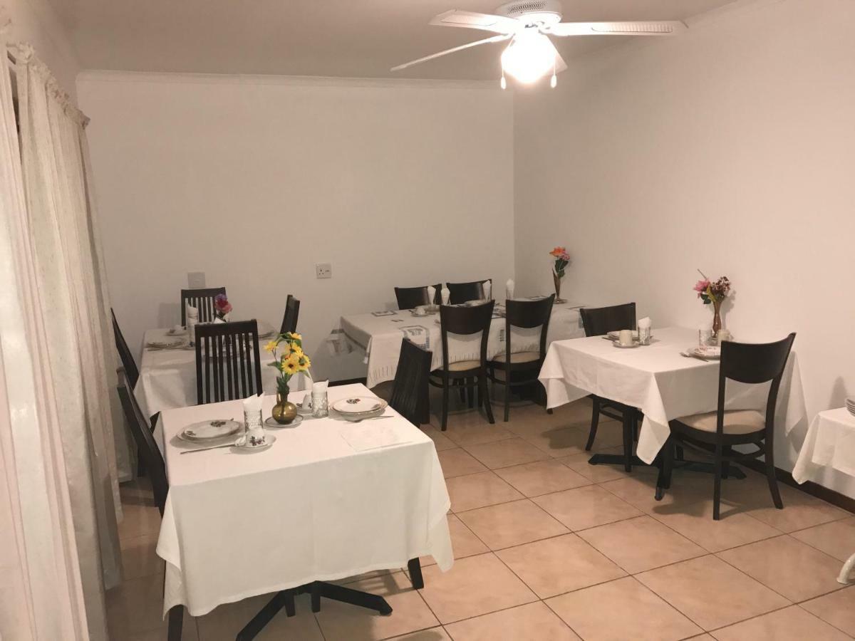 Yoieli Guest House Windhoek Eksteriør billede